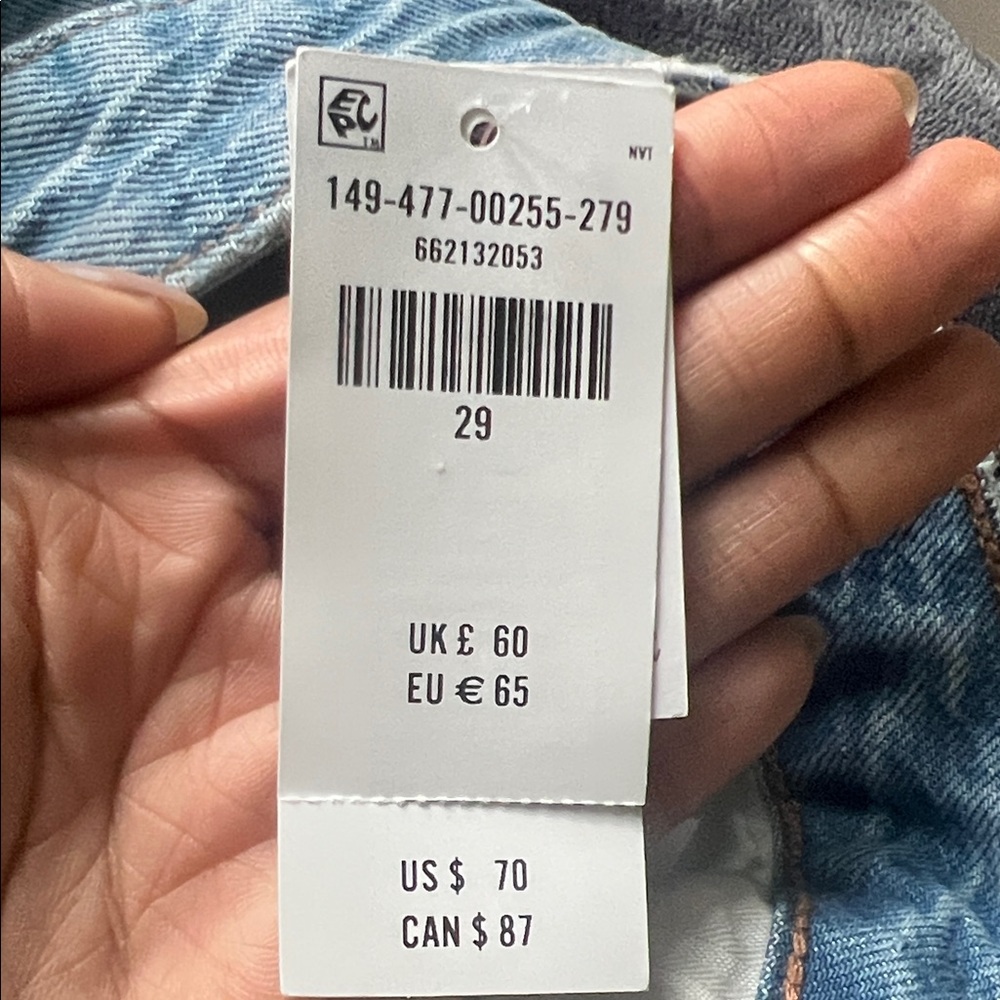 Abercrombie & Fitch High Rise Loose Short Denim Jeans - Curve Love - Picture 7 of 7